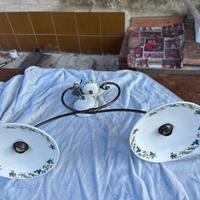 Lampadario in ferro battuto e ceramica come nuovo