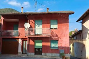 Casa indipendente plurifamiliare
