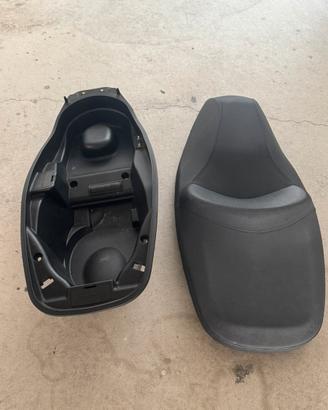 Sella + guscio sottosella Kymco Downtown 300i