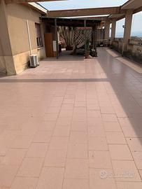 Attico Viale della Regione stupenda vista