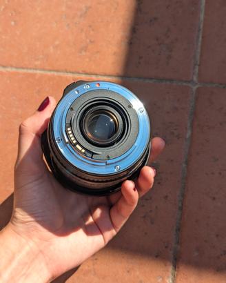 Obiettivo Sigma 28-105