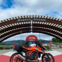 KTM  1290 Superduke R EVO