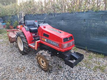 Trattore Mitsubishi MT16