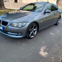 BMW 318i e92
