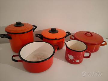 lotto vecchie pentole in metallo 