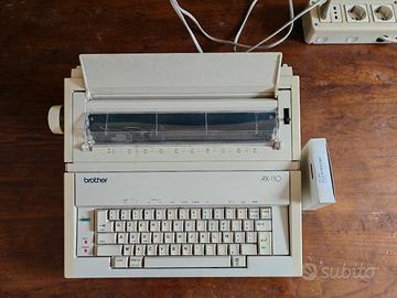 macchina da scrivere elettronica 