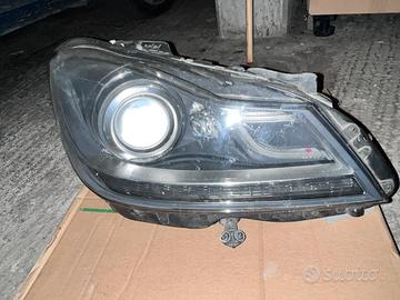 Faro destro dx Mercedes C W204