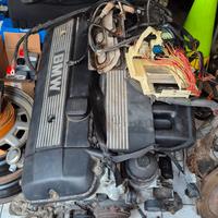 Motore e cambio BMW 325 M54B25 192cv ottime condiz