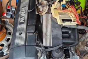 Motore e cambio BMW 325 M54B25 192cv ottime condiz