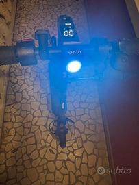 Monopattino elettrico Vivo V-30