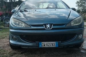 una Peugeot 