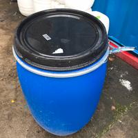 Bidone blu da 130 litri