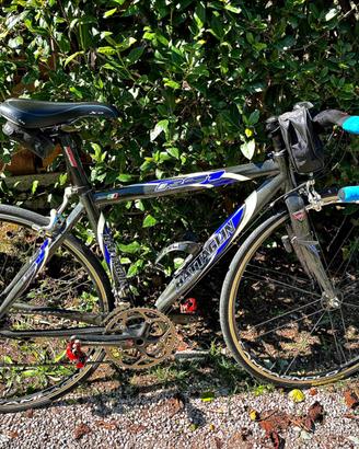 Bicicletta storica da corsa  in carbonio