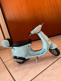 Giocattolo Modellino Vespa Barbie