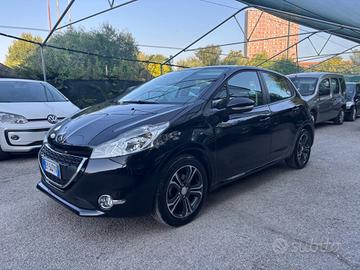 Peugeot 208 1.4 HDi 5 porte Allure OK NEOPATENTATI