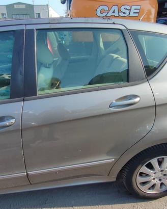MERCEDES CLASSE A 180 2007 PORTA POSTERIORE SX/DX