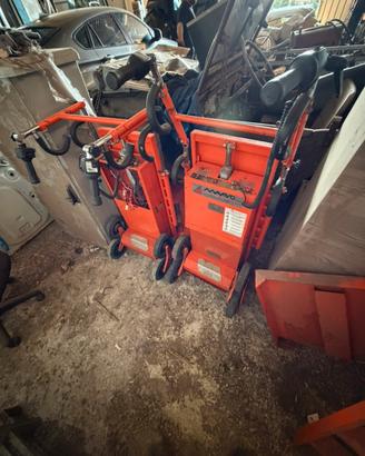Carrello sali scale elettrico