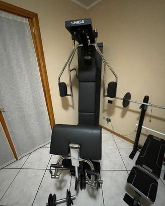 UNICA- TECHNOGYM, PALESTRA MULTIFUNZIONALE