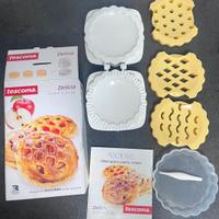 Vari utensili per pasticceria