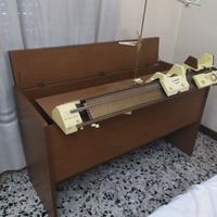 Macchina da maglieria Singer