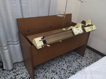 Macchina da maglieria Singer