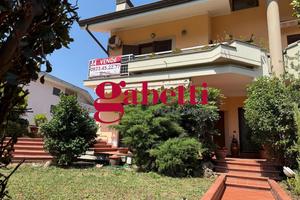 Villa a schiera Caserta [Cod. rif 3244894VRG]