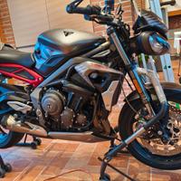 Triumph street triple RS 