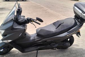 Suzuki Burgman 400