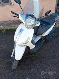 Beverly 350 sport Touring i. e. 