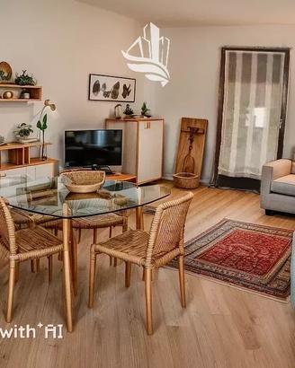 Rencio: Porzione di casa su 6 piani