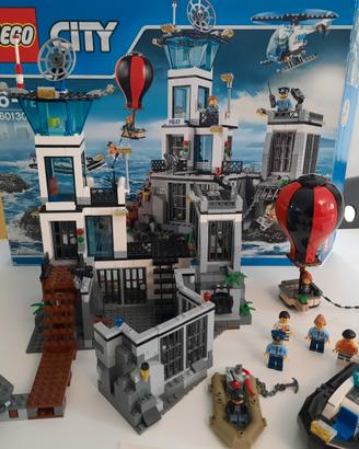 Lego 60130 Lego City La caserma della polizia dell