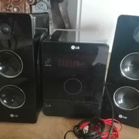 Lettore CD e radio stereo con due amplificatori