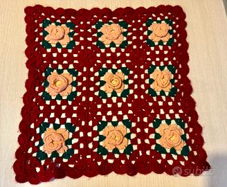 Quadrato in lana all’uncinetto 50x50