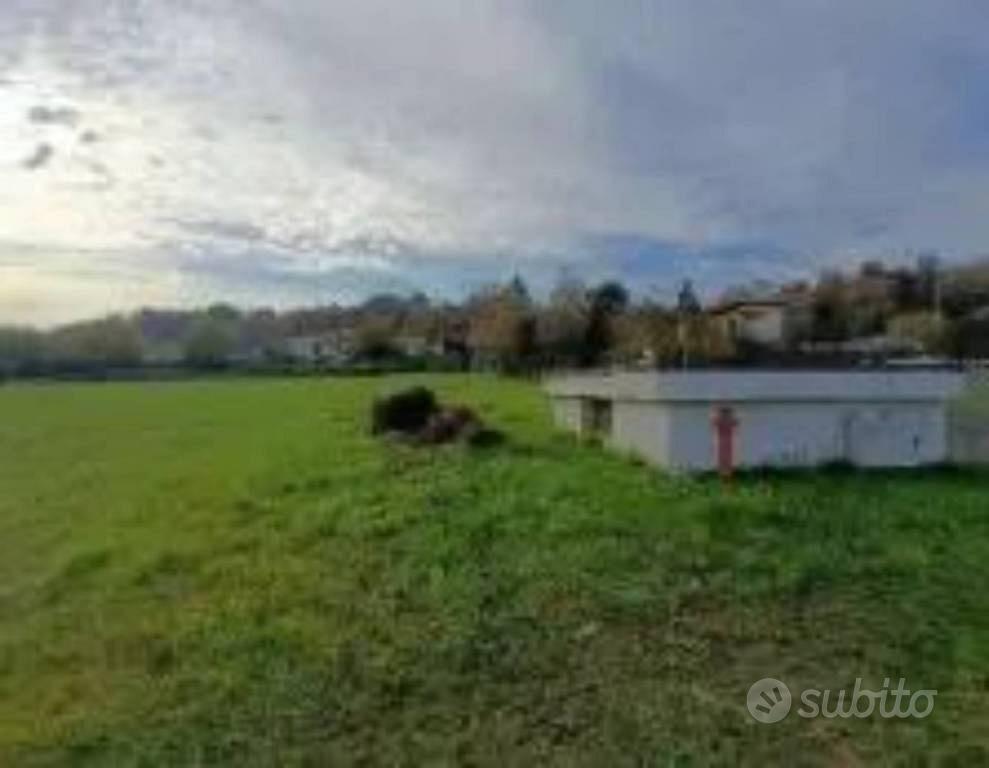 Immobile in asta di 5810 m² a Pombia - Vista 3