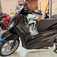 PIAGGIO Beverly 310 New 25