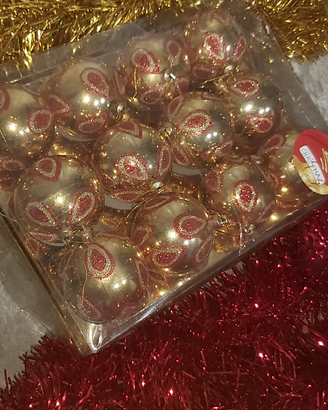 Natale?12palle natalizie +2 girlande