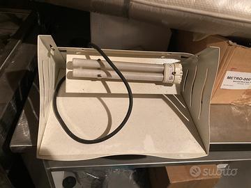 Lampada x insetti, cameretta x 2/3 persone
