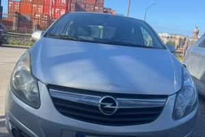 Opel corsa D 1,3 cdti