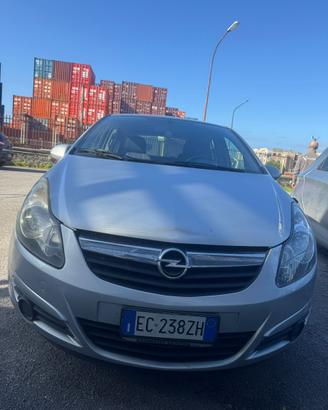 Opel corsa D 1,3 cdti