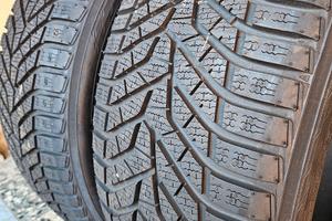 Gomme Yokohama 245 40 r21 M+S