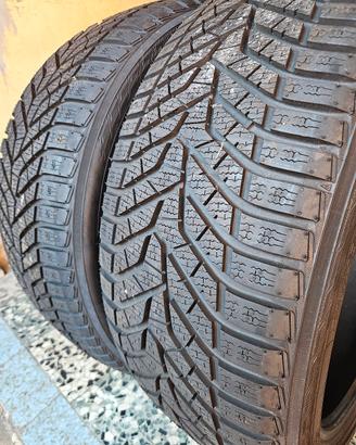 Gomme Yokohama 245 40 r21 M+S