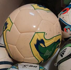 pallone ADIDAS  FEVERNOVA  “World Cup 2002”