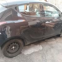 lancia Ypsilon ibrida 2021 fulll 