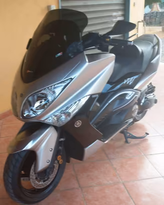 Yamaha T-Max 500