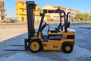 Daewoo D30S Muletto Carrello Elevatore