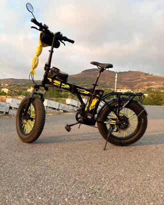 Bici elettrica pieghevole