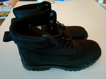 scarponi uomo Armani n44