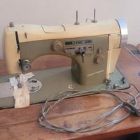 Macchina da cucire Necchi Supernova