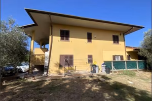 Porzione di Casa a Latina