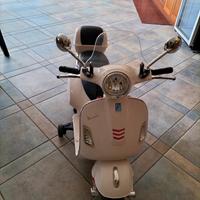 vespa elettrica giocattolo
